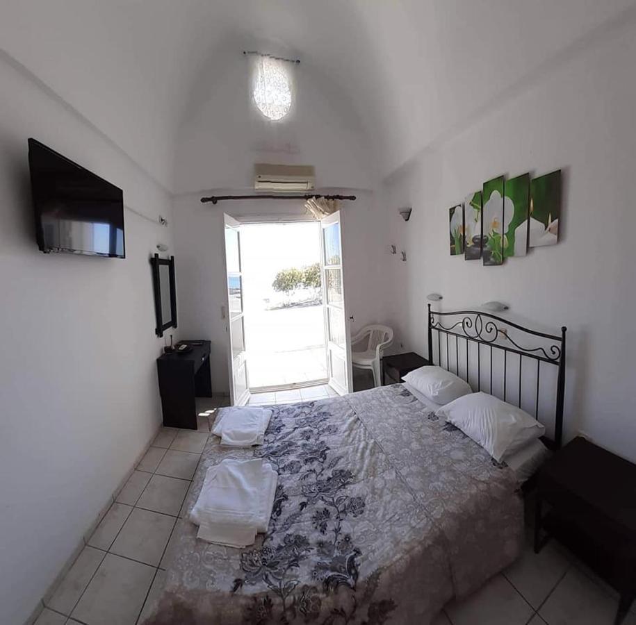 Rooms To Let Rena Monolitos Zewnętrze zdjęcie