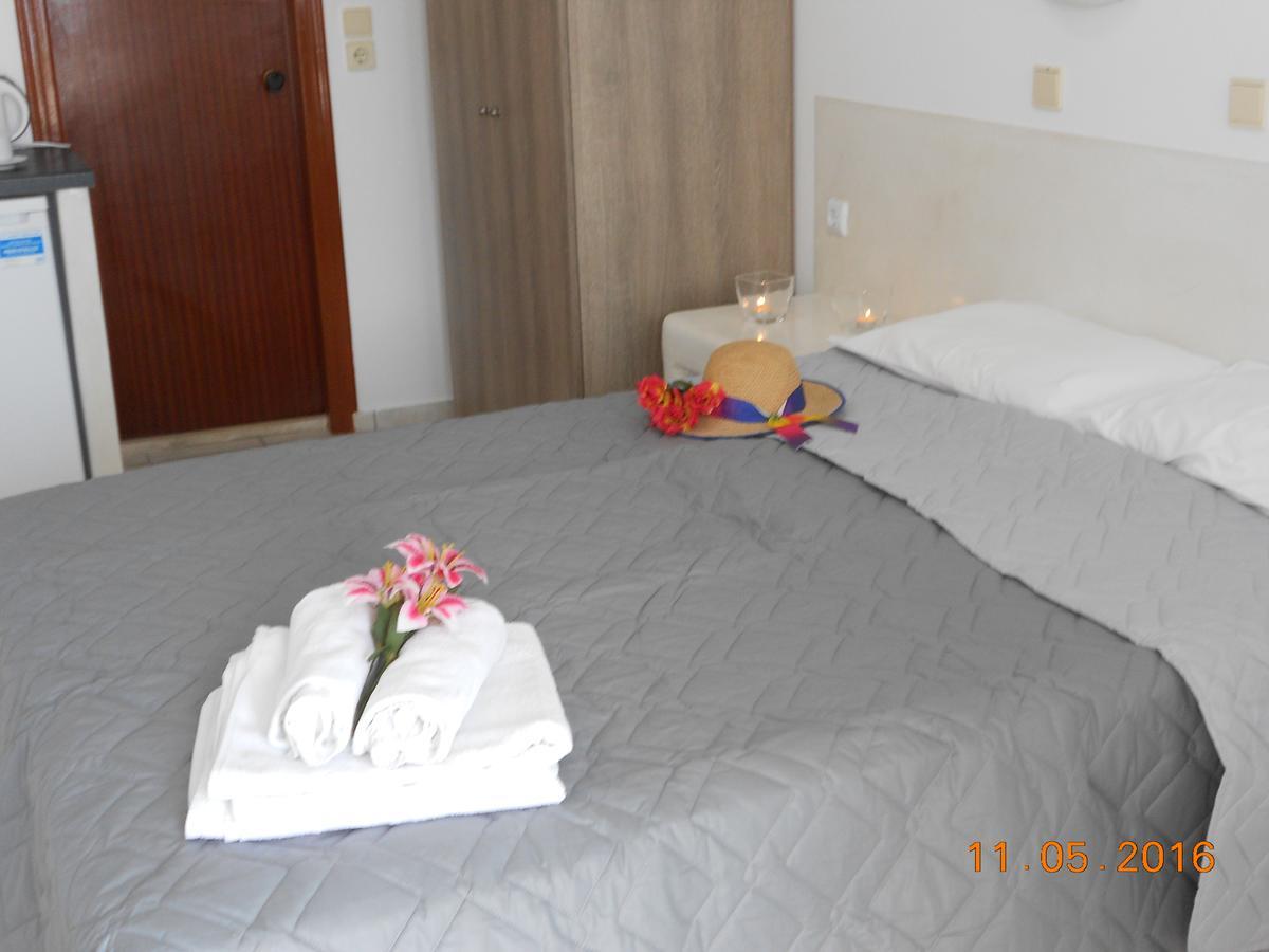 Rooms To Let Rena Monolitos Zewnętrze zdjęcie