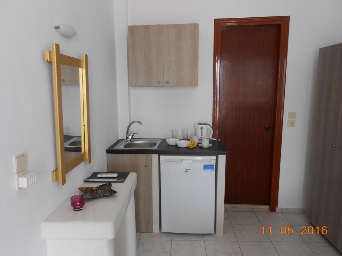 Rooms To Let Rena Monolitos Zewnętrze zdjęcie