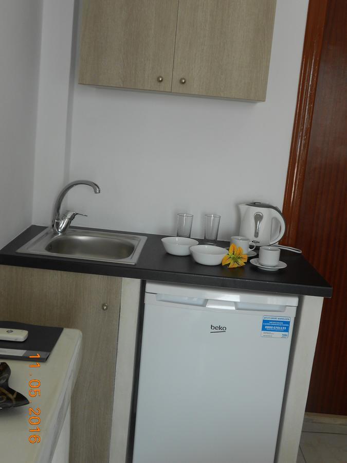 Rooms To Let Rena Monolitos Zewnętrze zdjęcie