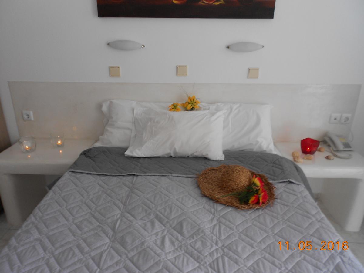 Rooms To Let Rena Monolitos Zewnętrze zdjęcie